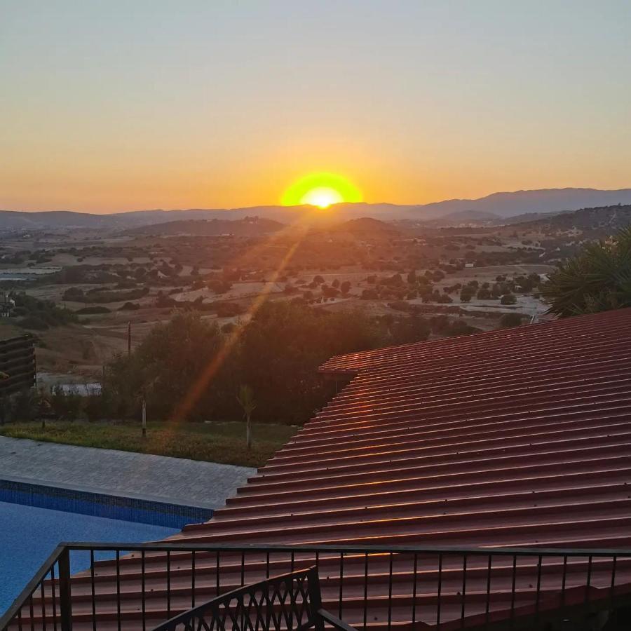 Sunset Retreat Cyprus Apartment Pentakomo Exterior photo